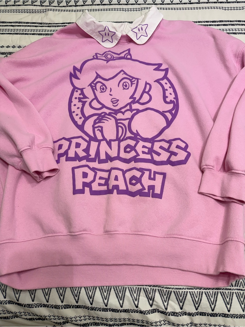 Hot Topic Pink Princess Peach Graphic Sweatshirt